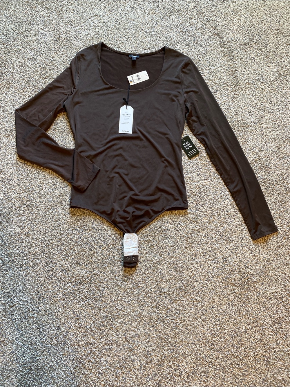 Express NWT Women’s Brown Long Sleeve Scoop Neck Body Contour Bodysuit Sz M